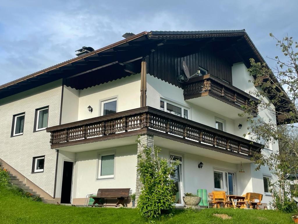 פינסדורף Ferienwohnung ,Hoizmann' מראה חיצוני תמונה