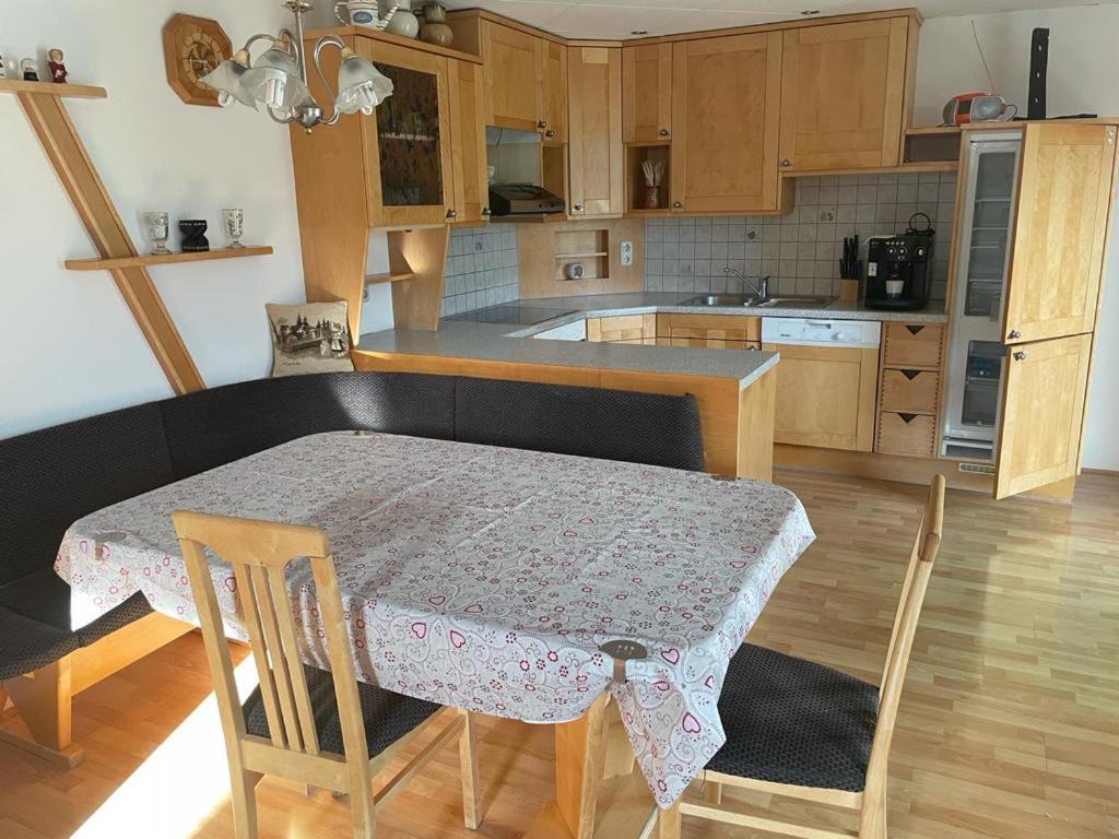 פינסדורף Ferienwohnung ,Hoizmann' מראה חיצוני תמונה
